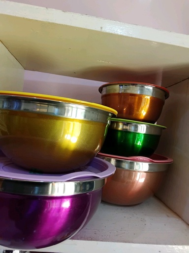 [6] Bol acrylique multicolore en inox