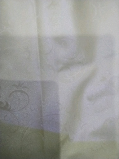 [330] Nappe en toile