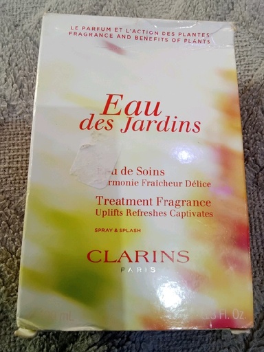 [211] Clarins eau de jardin